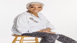 Dionne Warwick - Don't Make Me Over at Symphony Hall in Birmingham